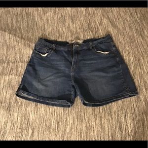 Levis women shorts